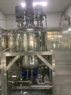 PLC التحكم الصحي مزج السوائل المزج مع الأبعاد المخصصة 500-5000KG الوزن