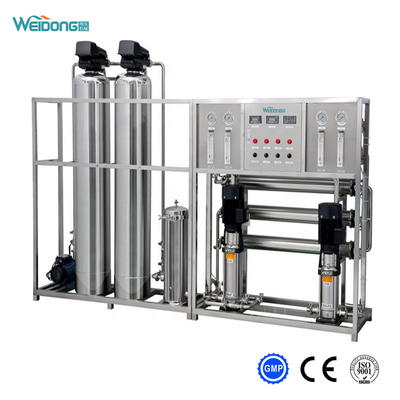 آلة تنقية المياه 220 فولت RO لجودة المياه المدخلة TDS &lt; 1000ppm